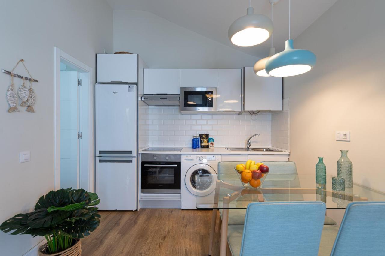 Homeforguest Modern And New Beachfront Apartment ลาโอลีวา ภายนอก รูปภาพ