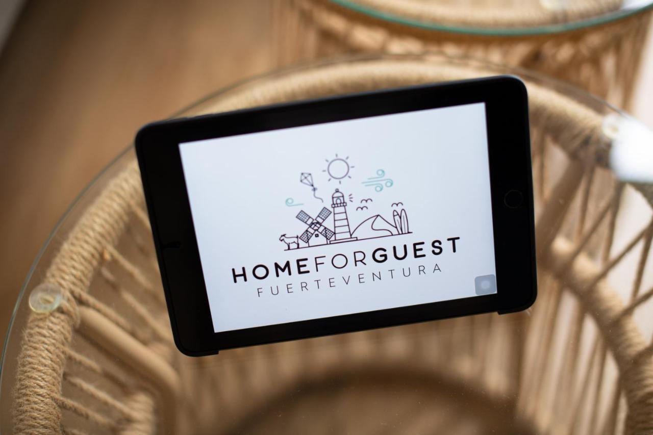 Homeforguest Modern And New Beachfront Apartment ลาโอลีวา ภายนอก รูปภาพ